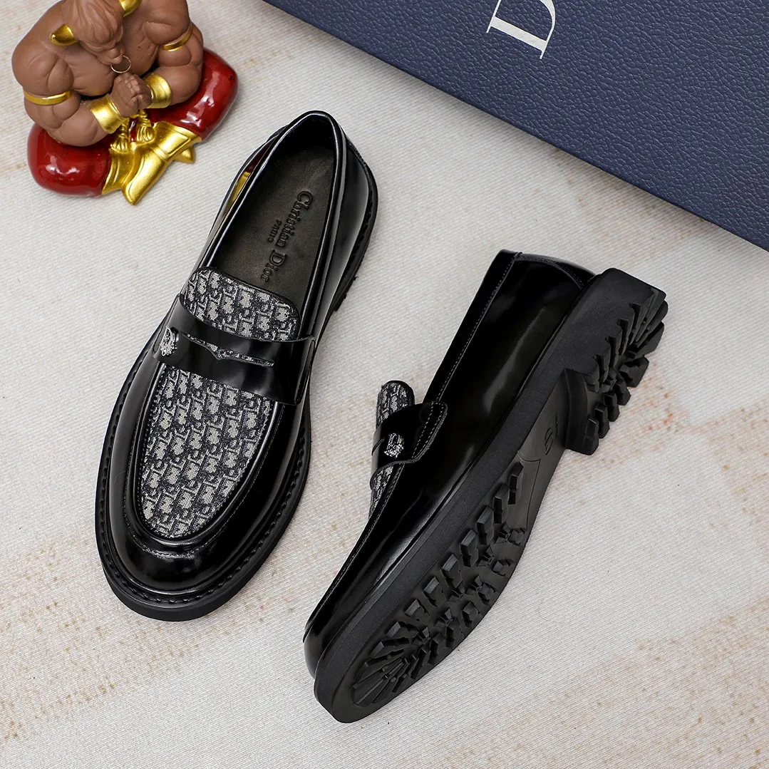Men's shoes 💰520🕷️🕷️[Dior] Dior's new casual men's shoes are launched in Hong Kong counters. Official website 1:1 production. Italian woven cowhide + water-dyed 🐂 leather lining. Designed by European and American masters. Perfect shape to create counter quality, solid color rubber wear-resistant outsole and classic dazzling toe! Super versatile and very comfortable. High-end without losing taste, fashionable and novel! ! Absolute focus! 8 colors available! Code number 38-45……